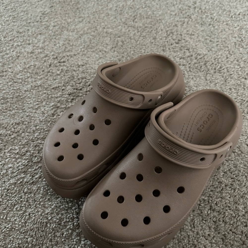 Crocs Crush Latte Platform Clogs